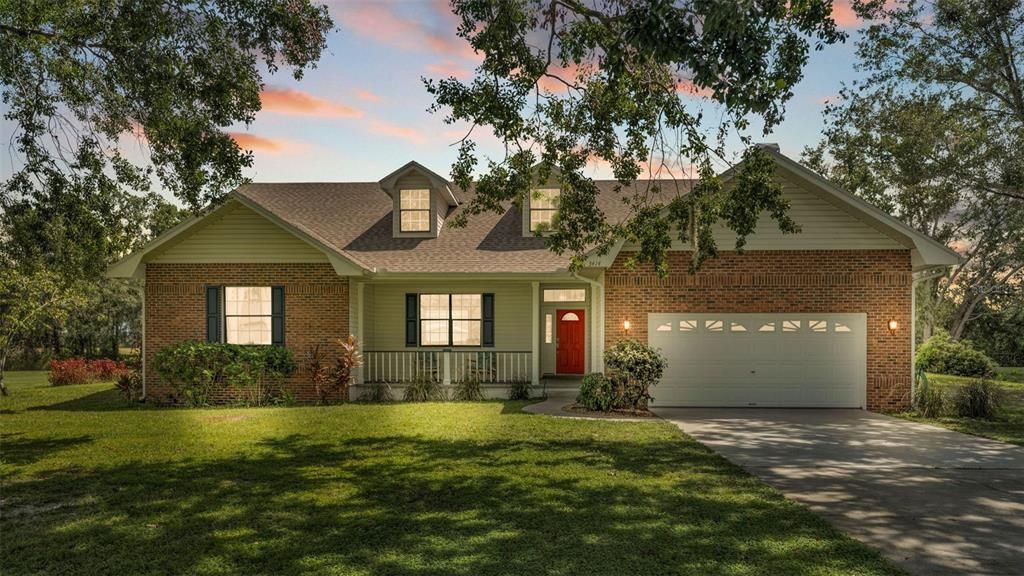 For Sale: $699,000 (3 beds, 2 baths, 2288 Square Feet)