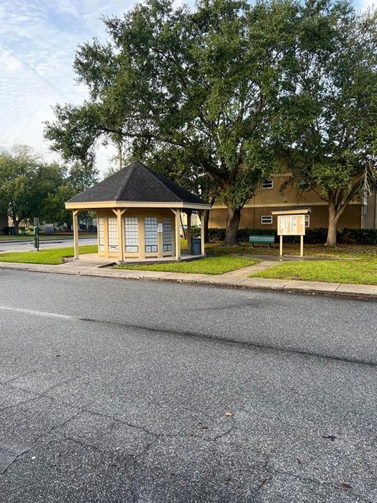 For Sale: $175,000 (2 beds, 2 baths, 905 Square Feet)