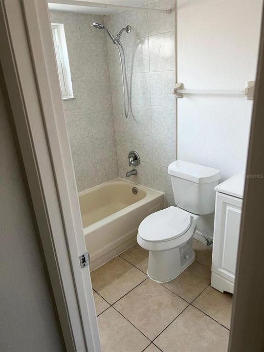 For Sale: $175,000 (2 beds, 2 baths, 905 Square Feet)