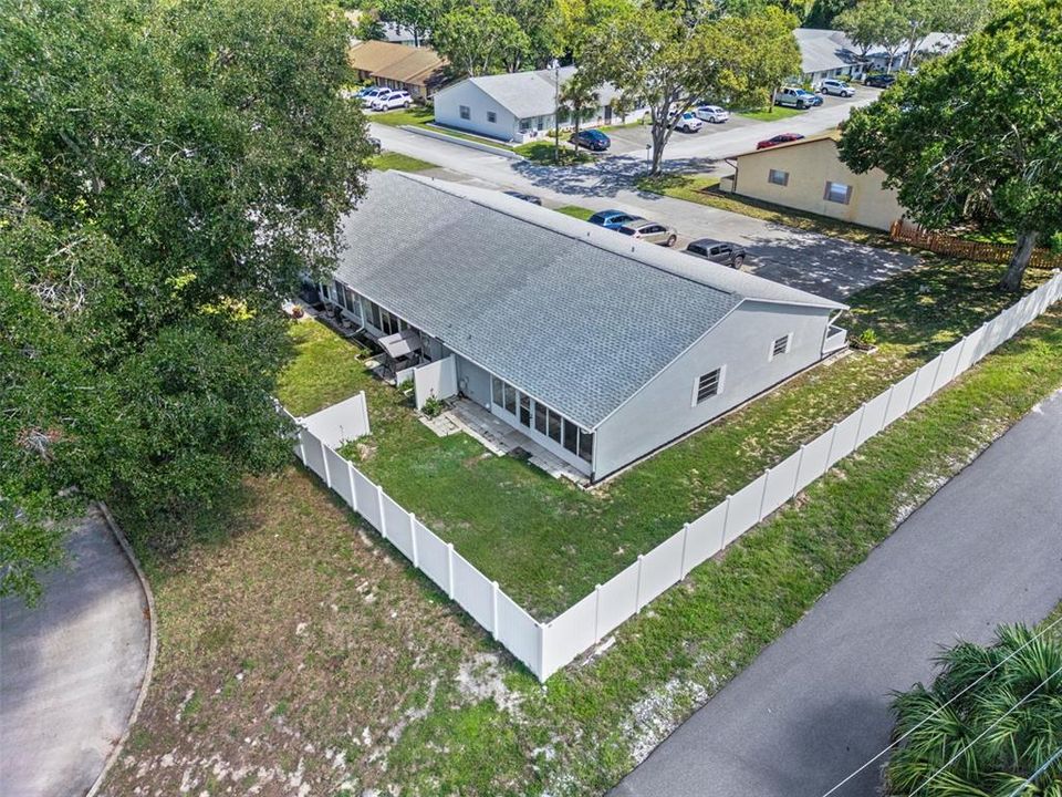 Под контрактом: $195,000 (2 спален, 2 ванн, 1122 Квадратных фут)