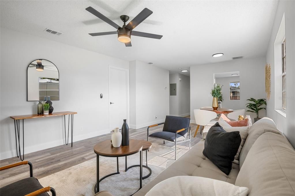 Под контрактом: $195,000 (2 спален, 2 ванн, 1122 Квадратных фут)