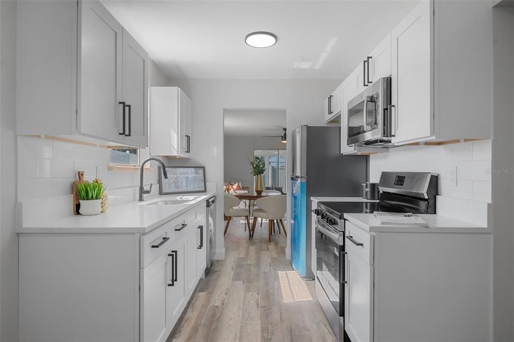 Под контрактом: $195,000 (2 спален, 2 ванн, 1122 Квадратных фут)