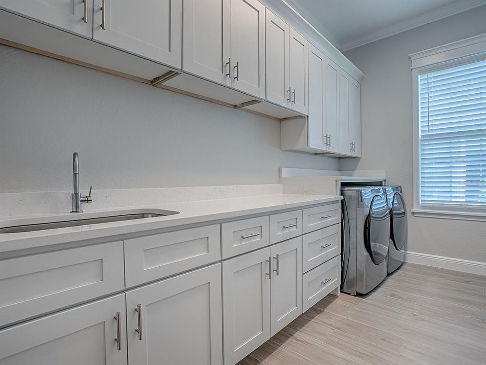 En Venta: $515,000 (3 camas, 2 baños, 2025 Pies cuadrados)