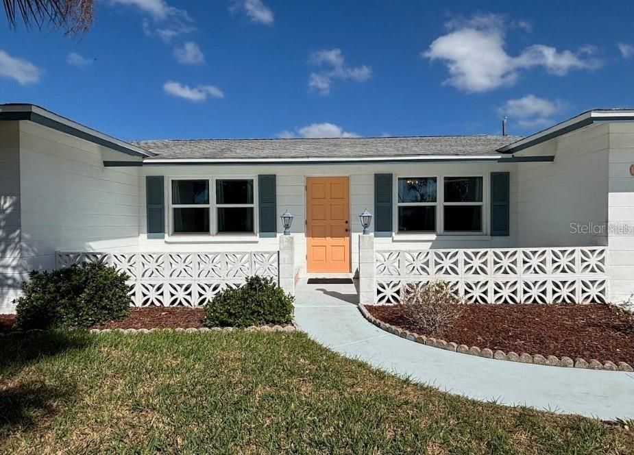 For Rent: $1,875 (2 beds, 2 baths, 1230 Square Feet)