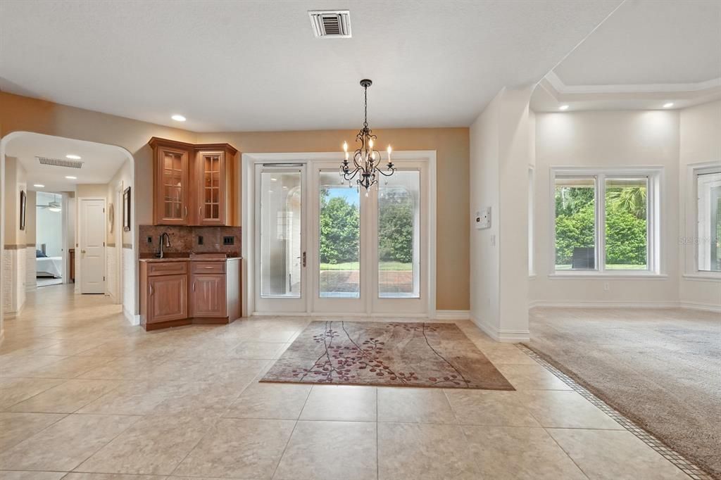 Под контрактом: $674,900 (4 спален, 4 ванн, 3824 Квадратных фут)