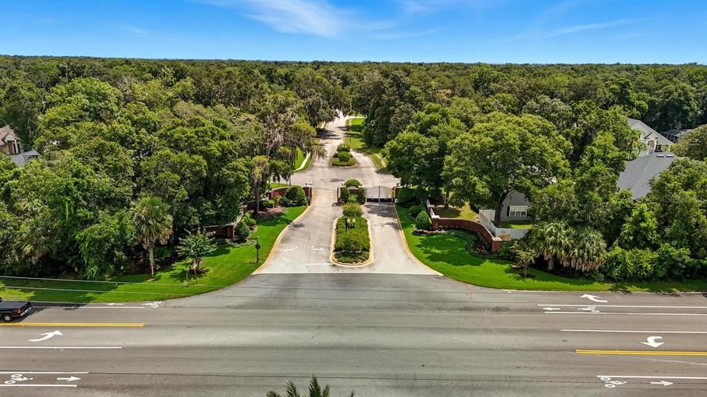 Под контрактом: $674,900 (4 спален, 4 ванн, 3824 Квадратных фут)