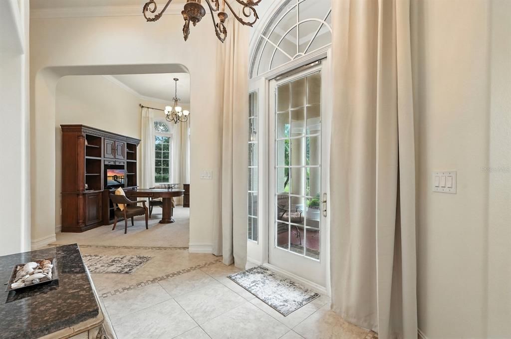 Под контрактом: $674,900 (4 спален, 4 ванн, 3824 Квадратных фут)