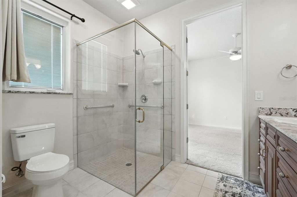 Под контрактом: $674,900 (4 спален, 4 ванн, 3824 Квадратных фут)