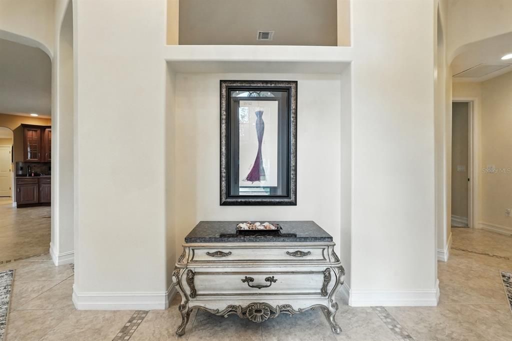 Под контрактом: $674,900 (4 спален, 4 ванн, 3824 Квадратных фут)