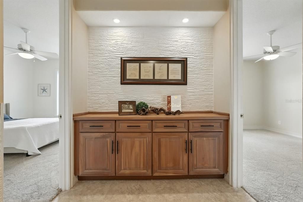 Под контрактом: $674,900 (4 спален, 4 ванн, 3824 Квадратных фут)