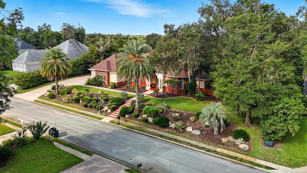 Под контрактом: $674,900 (4 спален, 4 ванн, 3824 Квадратных фут)