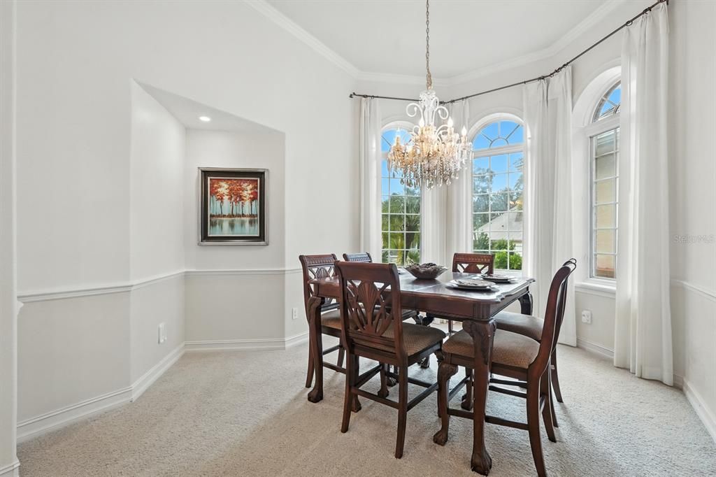 Под контрактом: $674,900 (4 спален, 4 ванн, 3824 Квадратных фут)