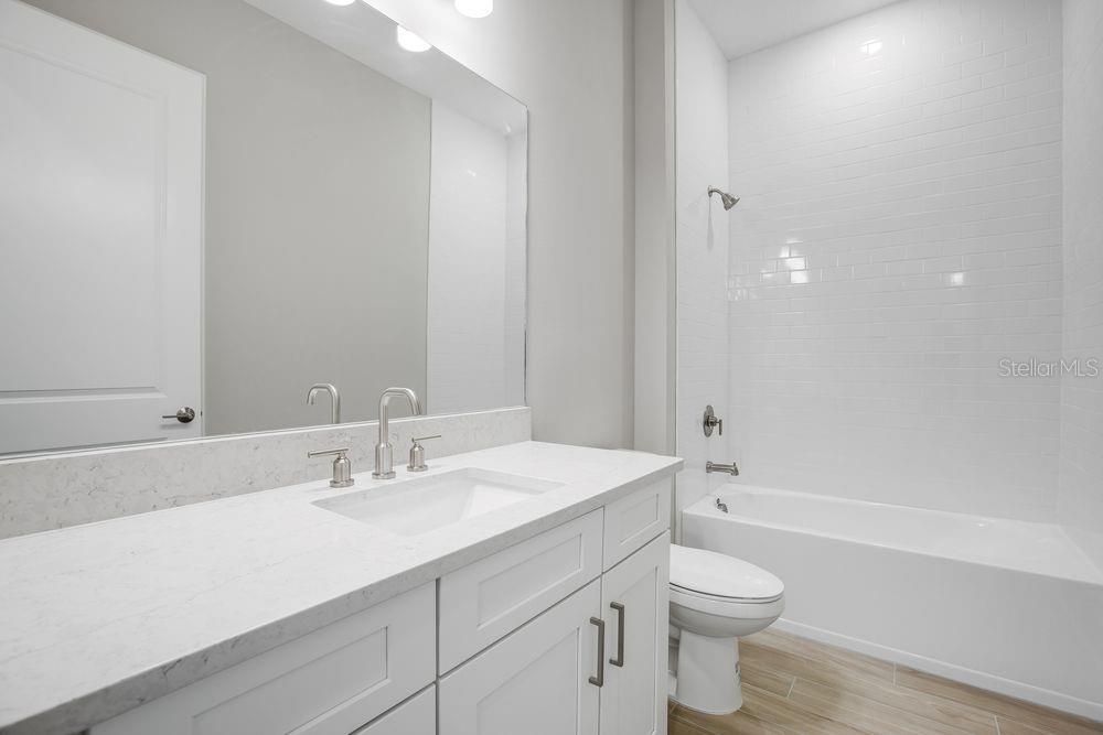 На продажу: $1,604,216 (3 спален, 3 ванн, 3145 Квадратных фут)