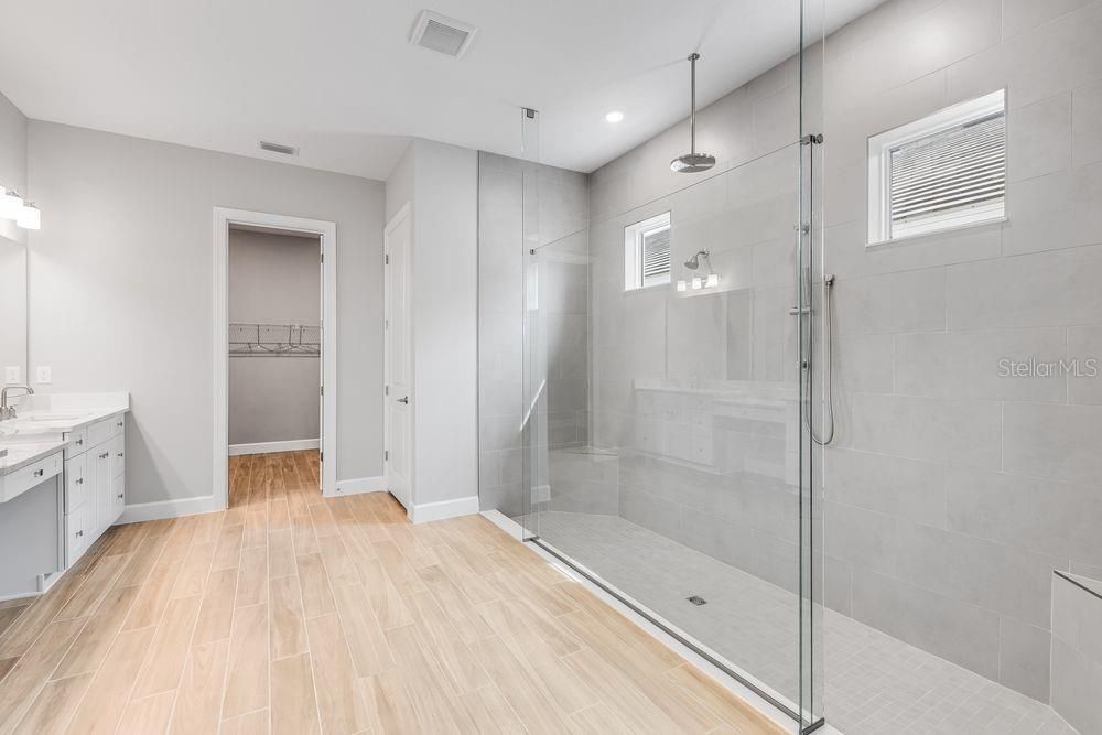 На продажу: $1,604,216 (3 спален, 3 ванн, 3145 Квадратных фут)