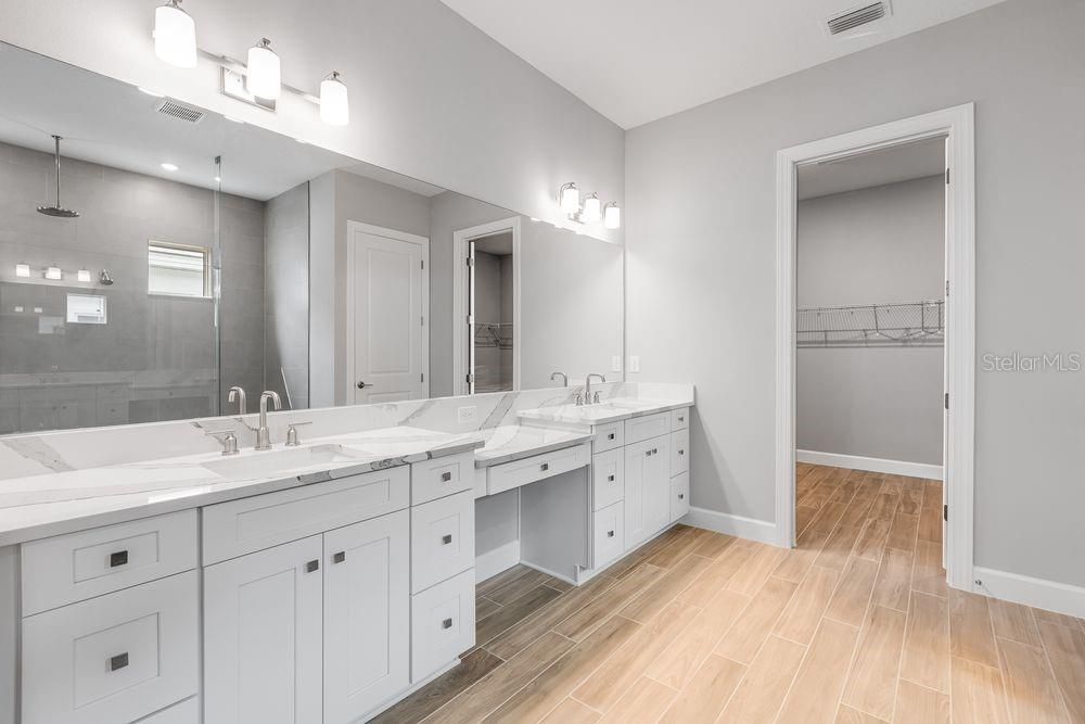 На продажу: $1,604,216 (3 спален, 3 ванн, 3145 Квадратных фут)