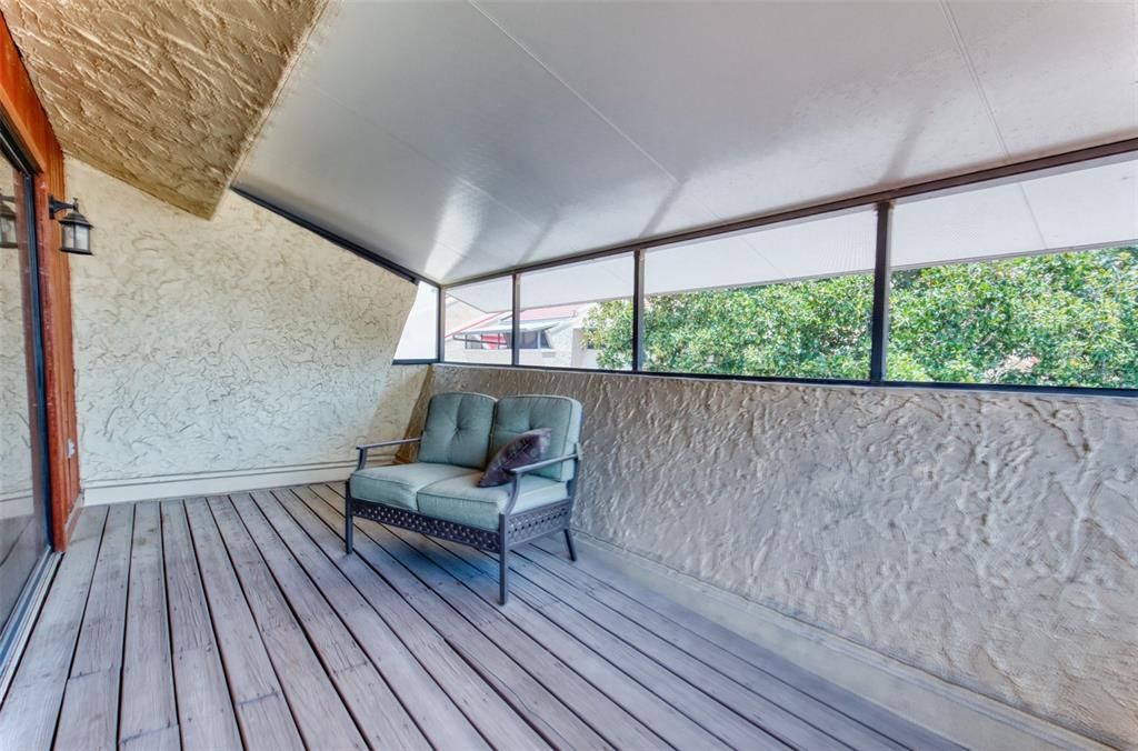 En Venta: $260,000 (2 camas, 2 baños, 2045 Pies cuadrados)