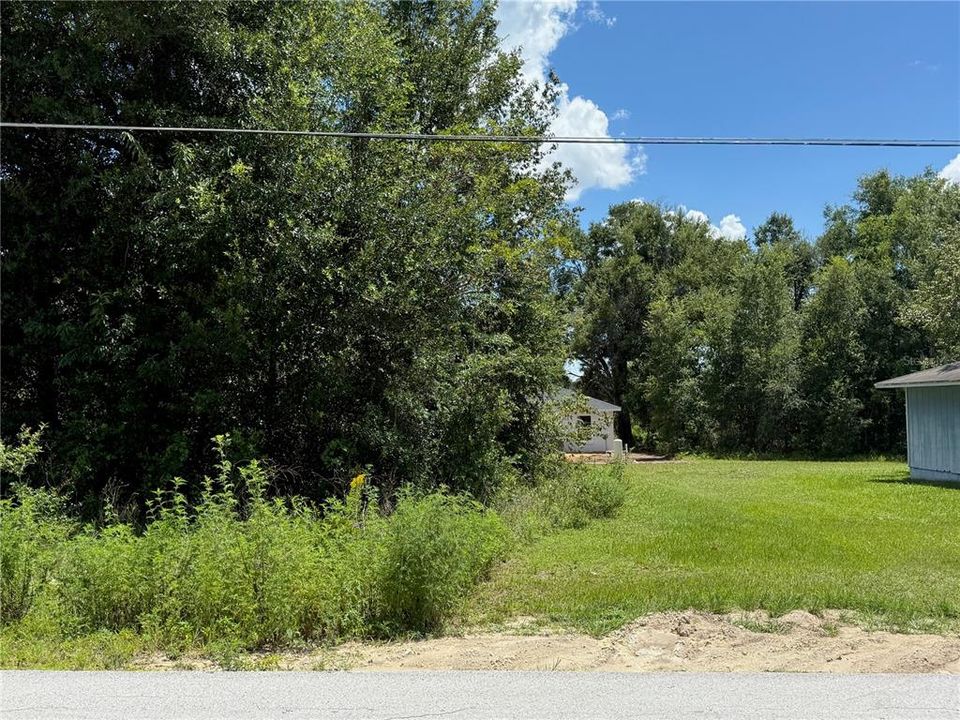 На продажу: $33,000 (0.17 acres)