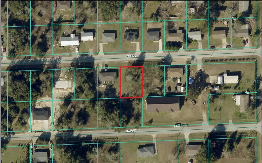 На продажу: $33,000 (0.17 acres)