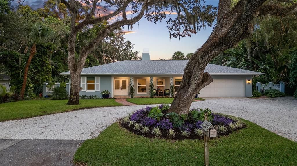 For Sale: $2,250,000 (4 beds, 3 baths, 3364 Square Feet)