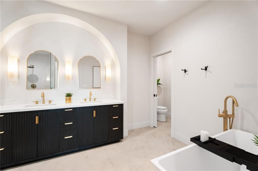 For Sale: $2,250,000 (4 beds, 3 baths, 3364 Square Feet)