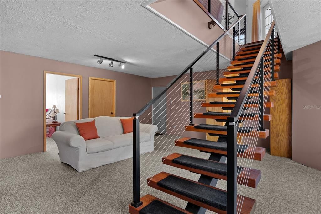 For Sale: $675,000 (3 beds, 2 baths, 2980 Square Feet)