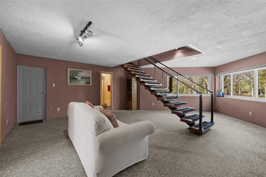 For Sale: $675,000 (3 beds, 2 baths, 2980 Square Feet)