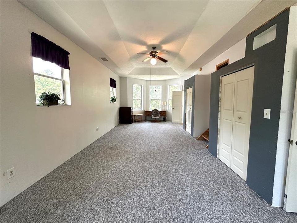 For Sale: $675,000 (3 beds, 2 baths, 2980 Square Feet)