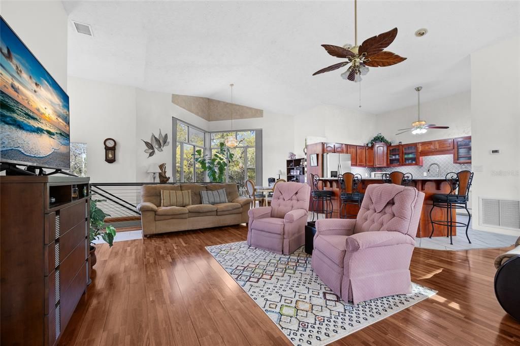 For Sale: $675,000 (3 beds, 2 baths, 2980 Square Feet)