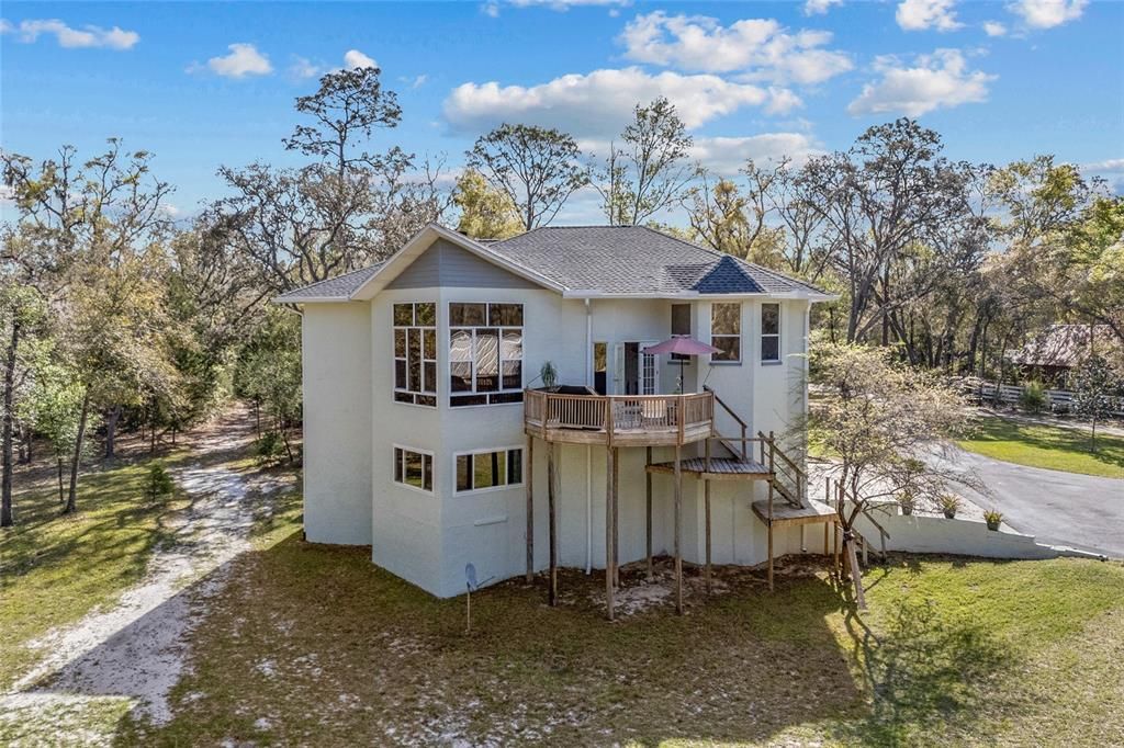 For Sale: $675,000 (3 beds, 2 baths, 2980 Square Feet)