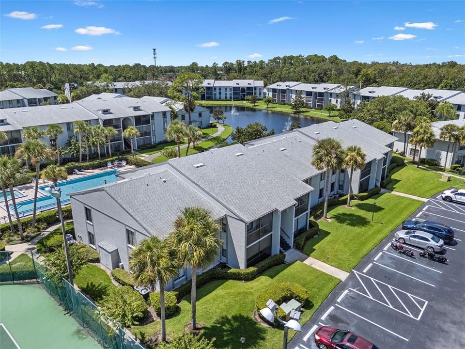 For Sale: $159,900 (2 beds, 2 baths, 1025 Square Feet)