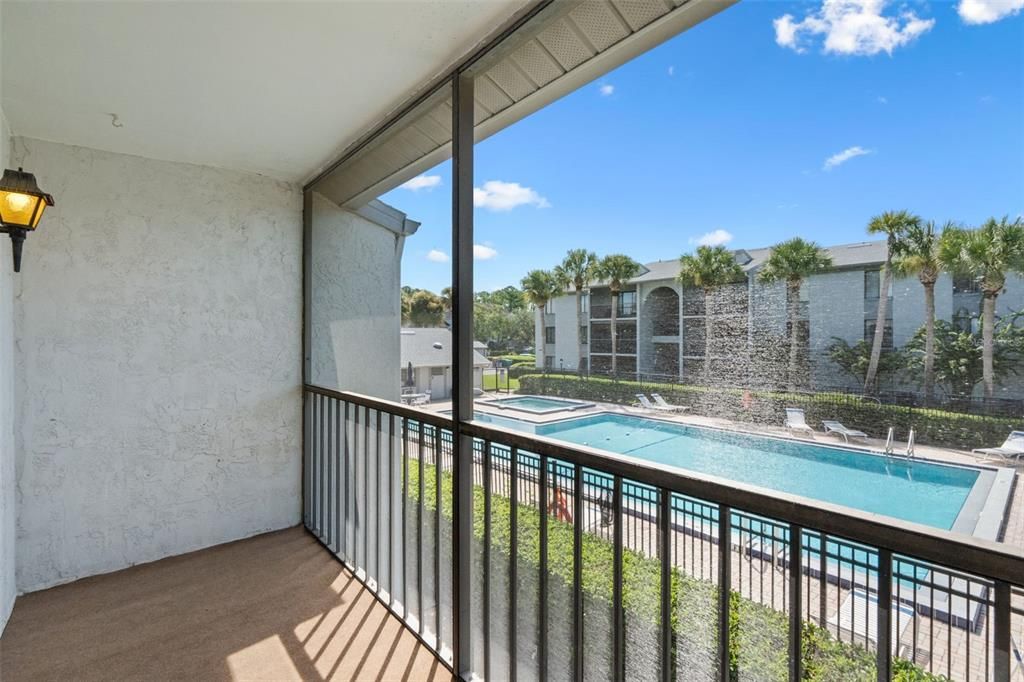 For Sale: $159,900 (2 beds, 2 baths, 1025 Square Feet)