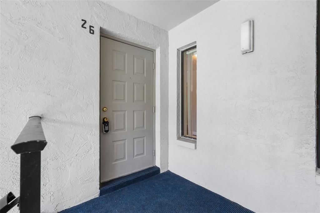 For Sale: $159,900 (2 beds, 2 baths, 1025 Square Feet)