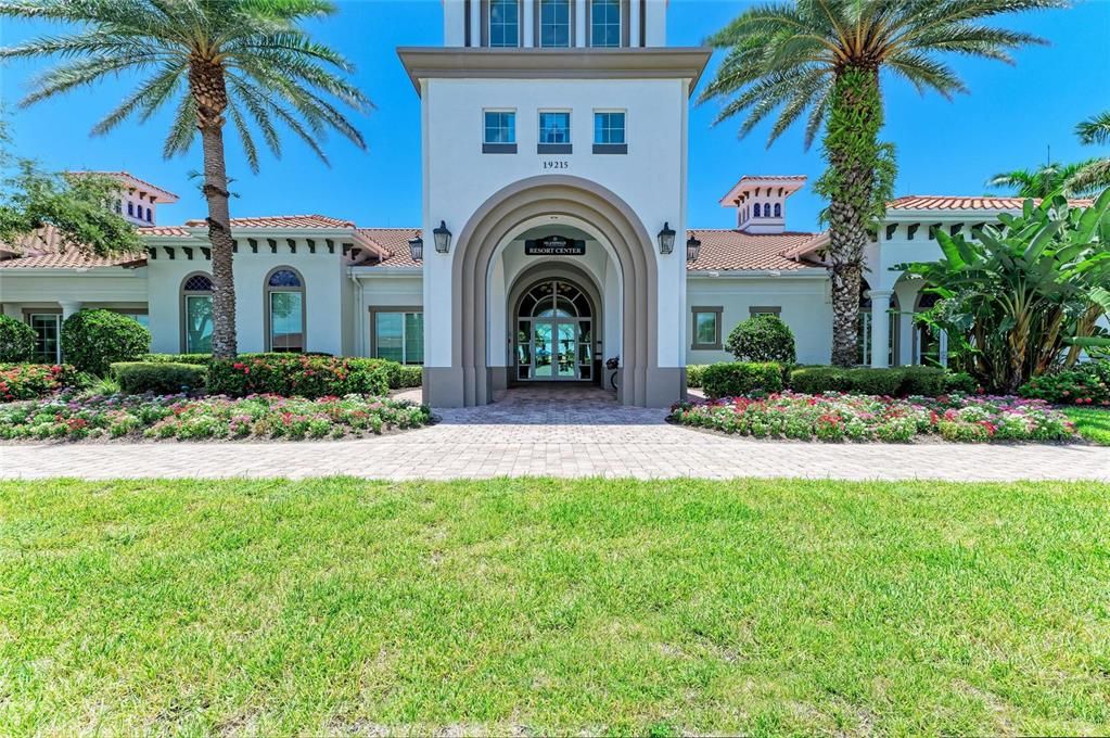 Active With Contract: $335,000 (2 beds, 2 baths, 1437 Square Feet)