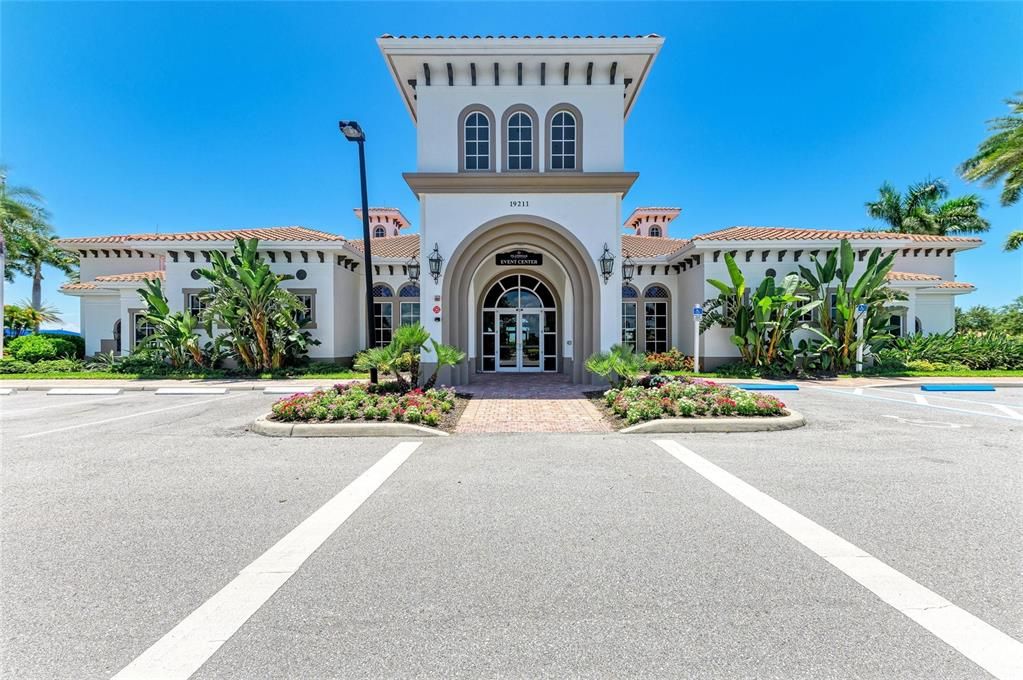 Active With Contract: $335,000 (2 beds, 2 baths, 1437 Square Feet)