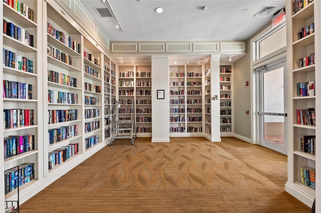 Active With Contract: $335,000 (2 beds, 2 baths, 1437 Square Feet)