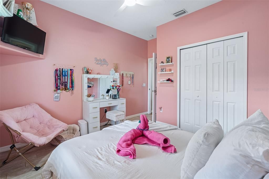 For Sale: $638,000 (3 beds, 2 baths, 2101 Square Feet)