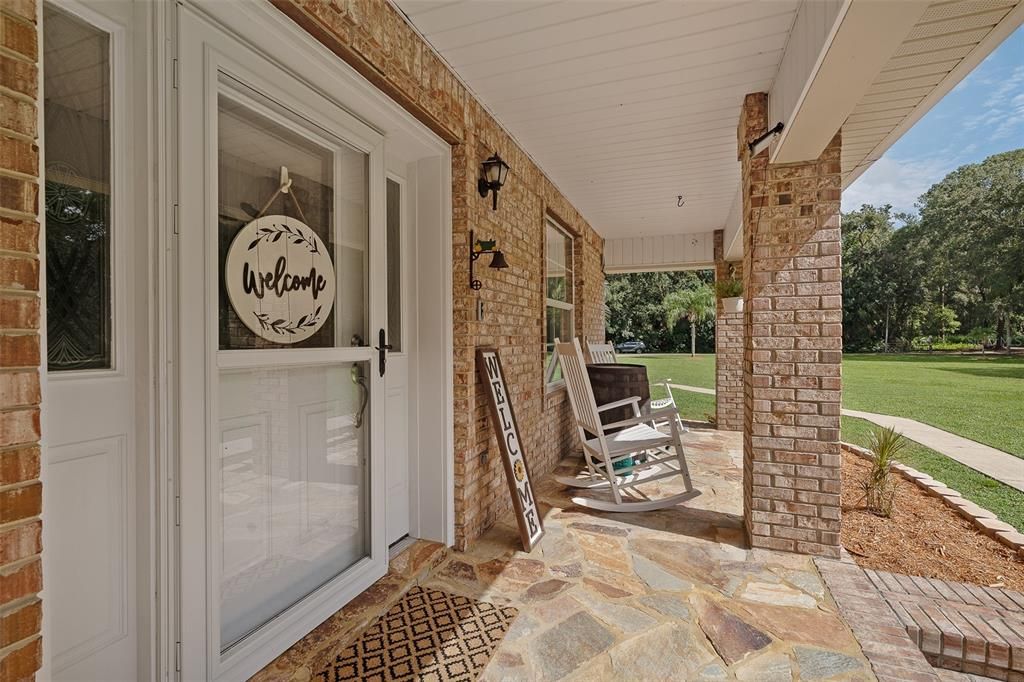 For Sale: $638,000 (3 beds, 2 baths, 2101 Square Feet)