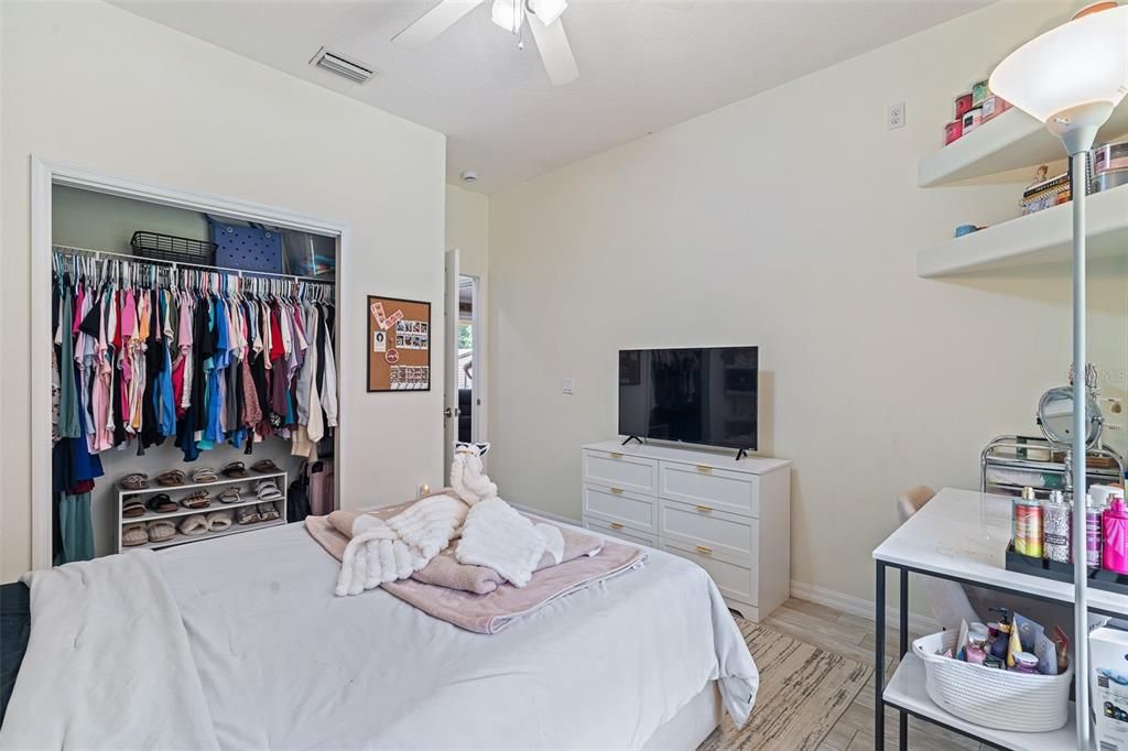 For Sale: $638,000 (3 beds, 2 baths, 2101 Square Feet)