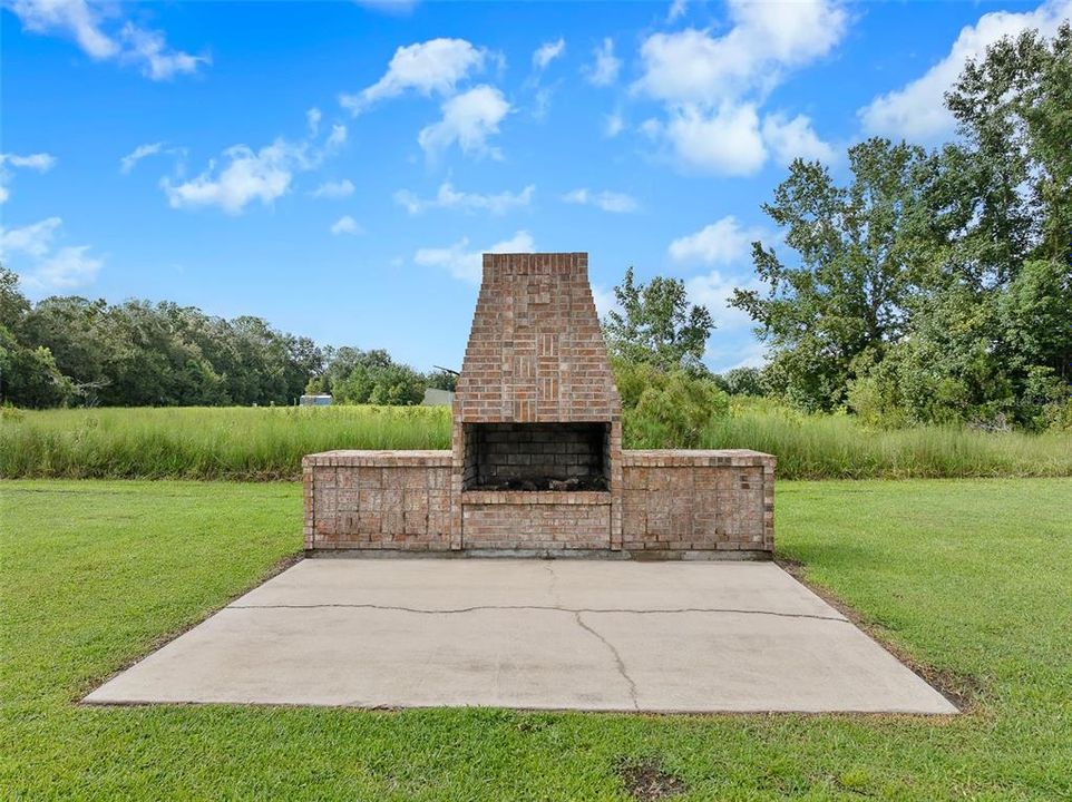 For Sale: $638,000 (3 beds, 2 baths, 2101 Square Feet)