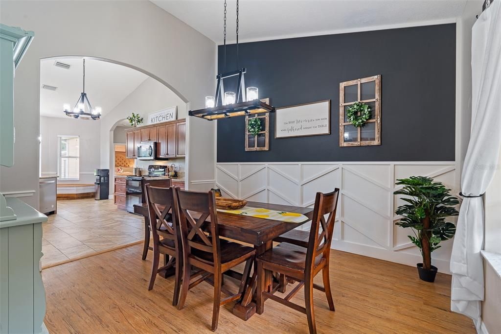 For Sale: $638,000 (3 beds, 2 baths, 2101 Square Feet)