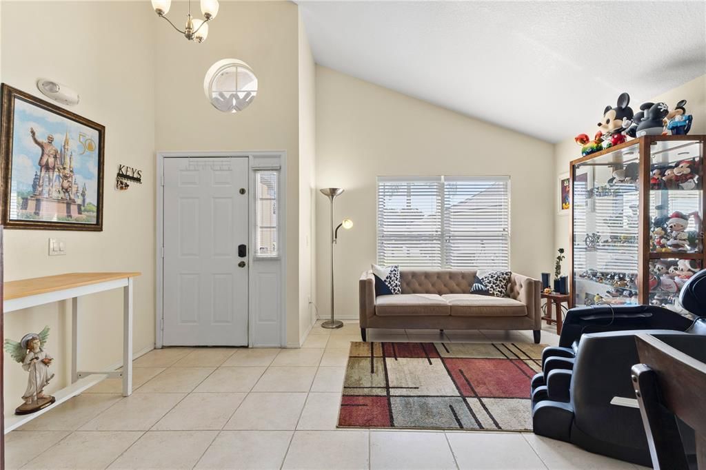 For Sale: $455,000 (4 beds, 2 baths, 1874 Square Feet)