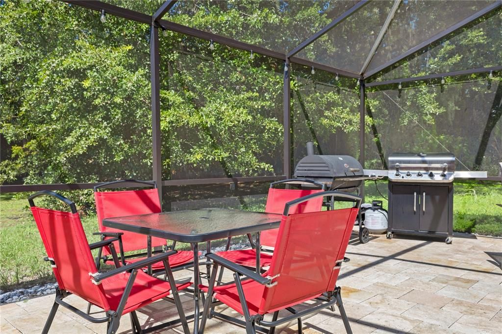 For Sale: $455,000 (4 beds, 2 baths, 1874 Square Feet)