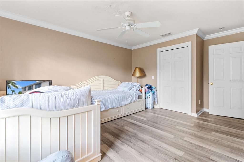 待售: $3,000,000 (3 贝兹, 3 浴室, 1461 平方英尺)