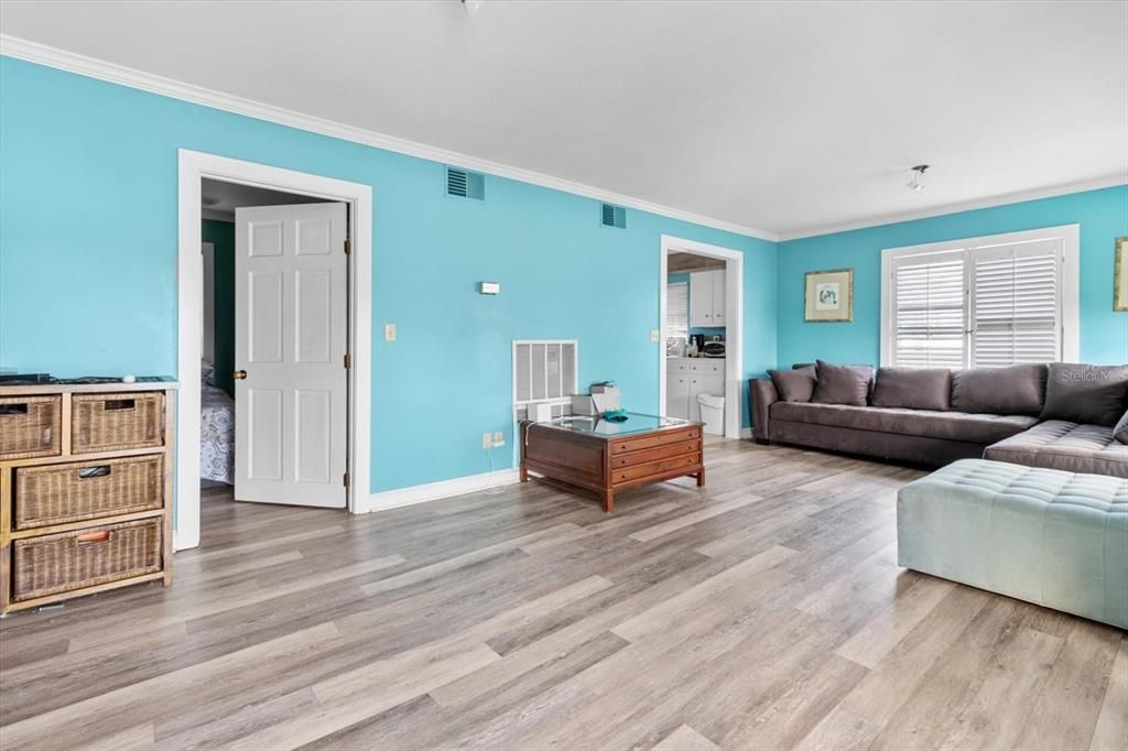 待售: $3,000,000 (3 贝兹, 3 浴室, 1461 平方英尺)