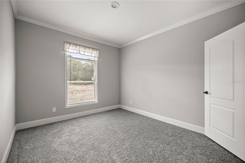 Active With Contract: $250,000 (4 beds, 2 baths, 2136 Square Feet)