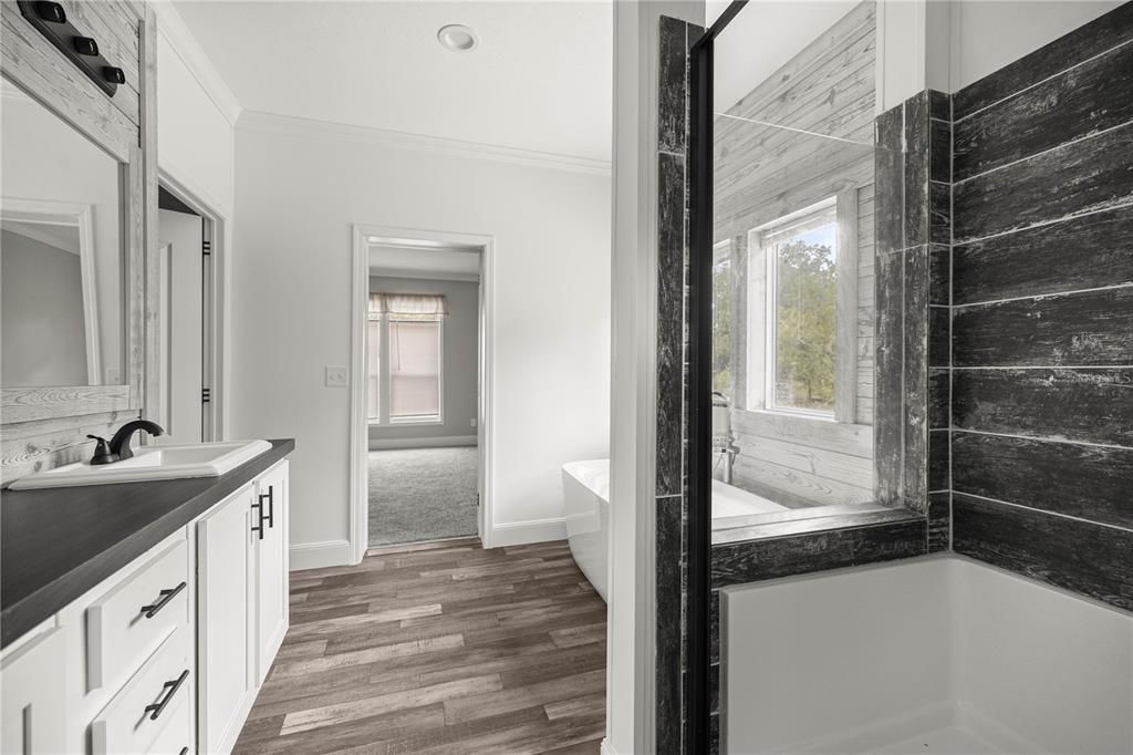 Active With Contract: $250,000 (4 beds, 2 baths, 2136 Square Feet)