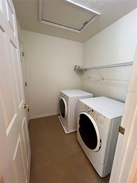 Active With Contract: $1,800 (3 beds, 2 baths, 1747 Square Feet)