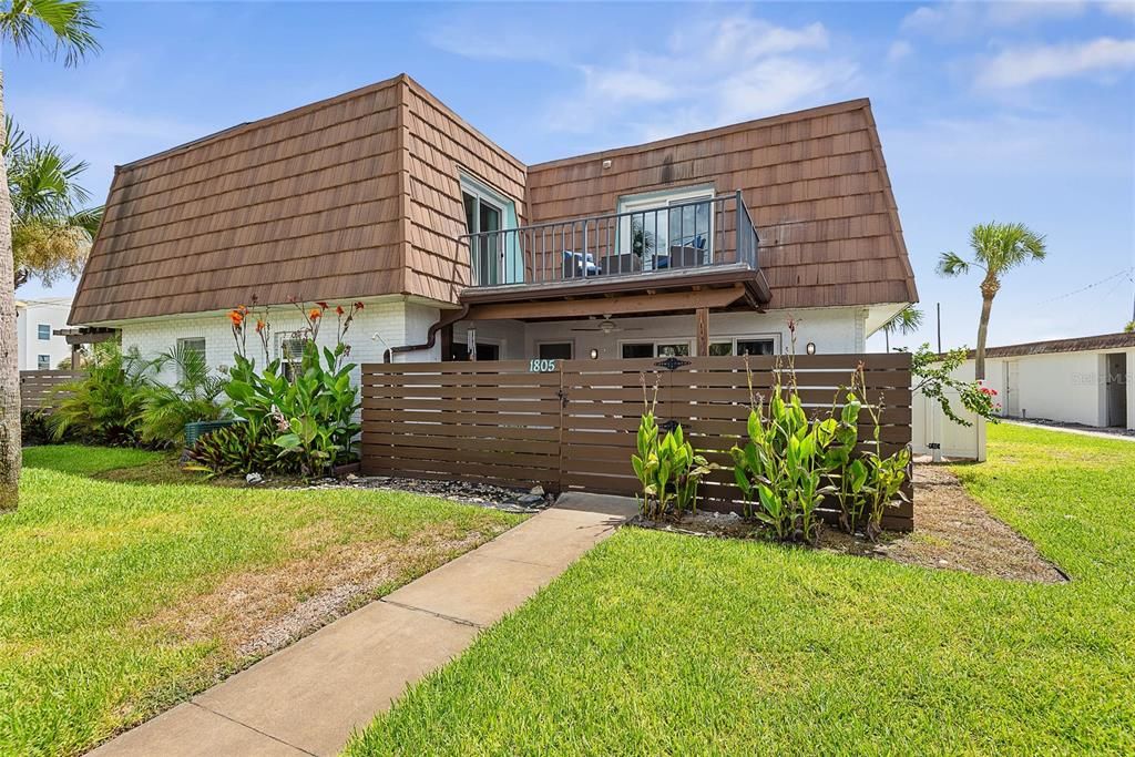 Recientemente alquilado: $2,200 (2 camas, 2 baños, 1400 Pies cuadrados)