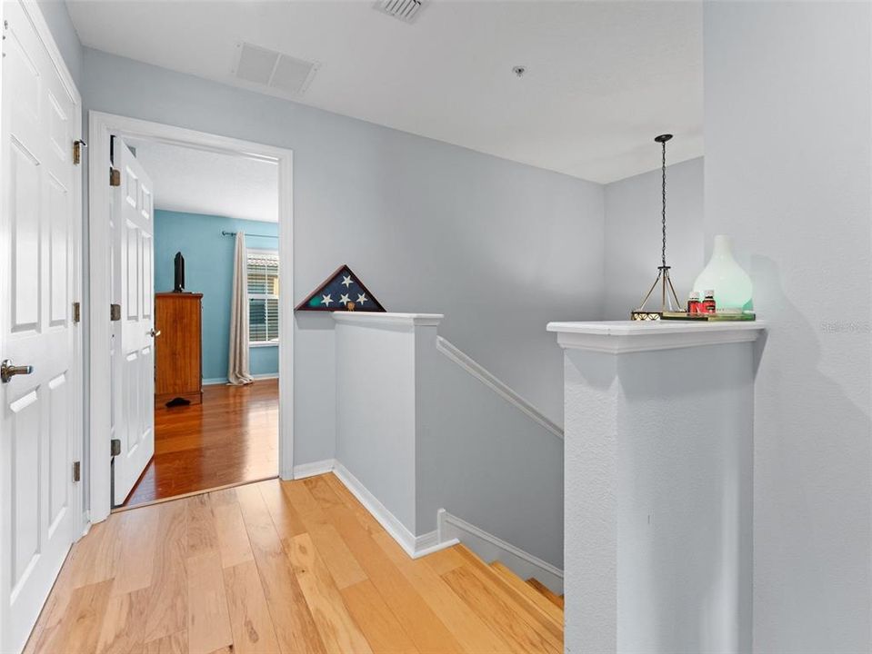 待售: $295,500 (3 贝兹, 3 浴室, 1710 平方英尺)