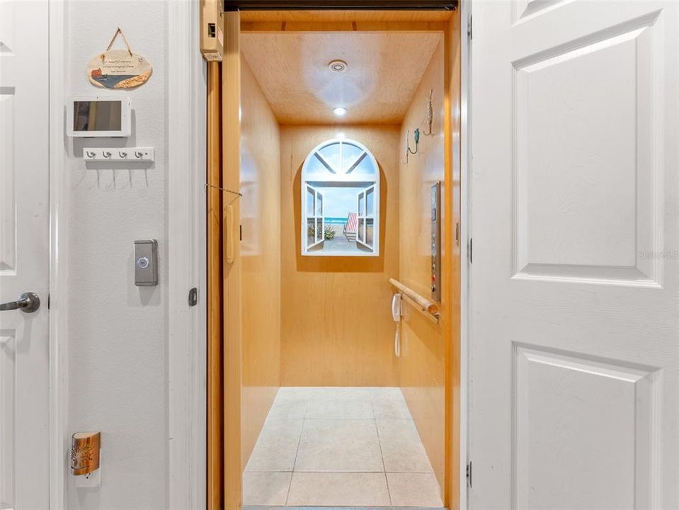 待售: $295,500 (3 贝兹, 3 浴室, 1710 平方英尺)